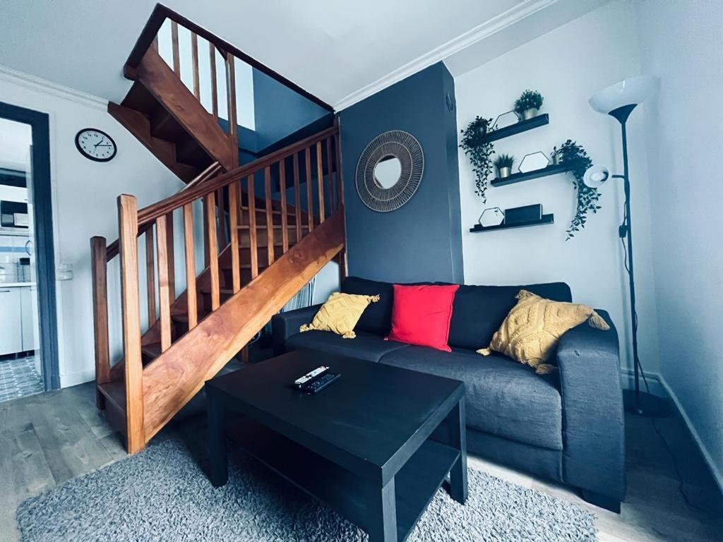 Apartamento Le Sacré, Au pied de la cathédrale Reims Exterior foto